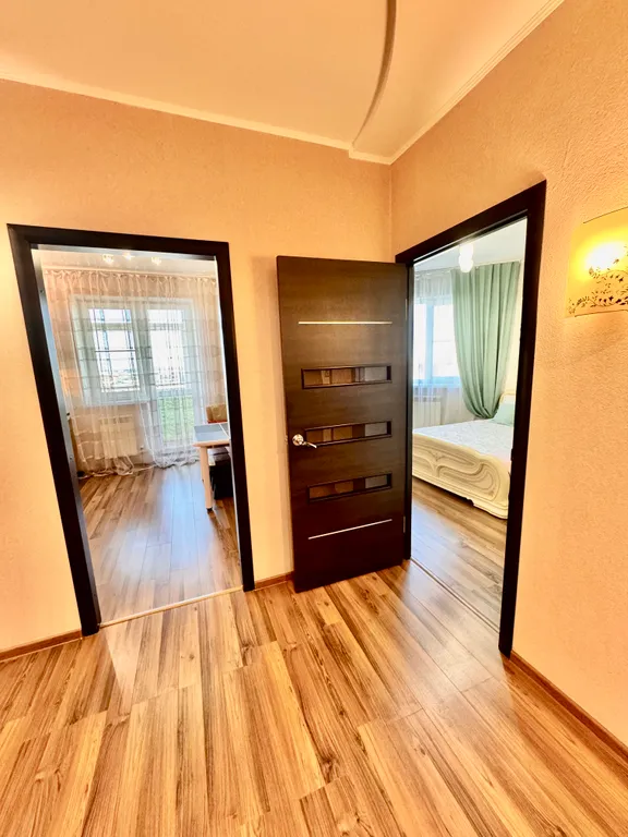 2-х комнатная квартира с хорошим ремонтом в центре