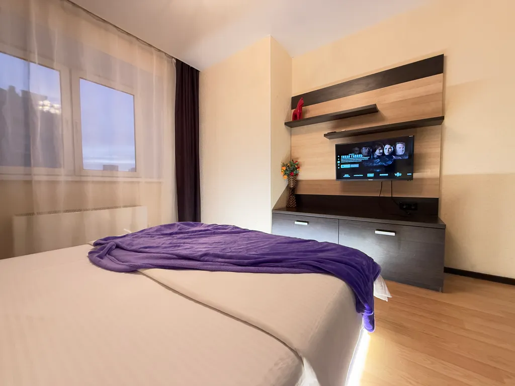 Тут хорошо на Сурикова