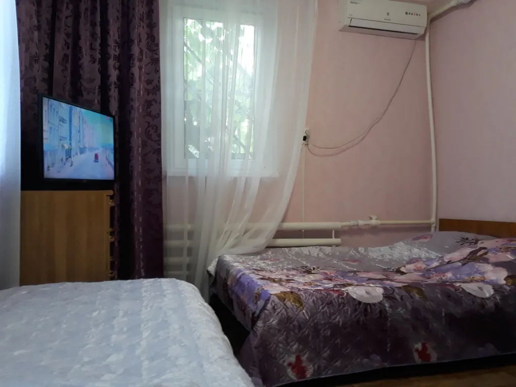 Коттедж Небольшой летний домик — Ейск