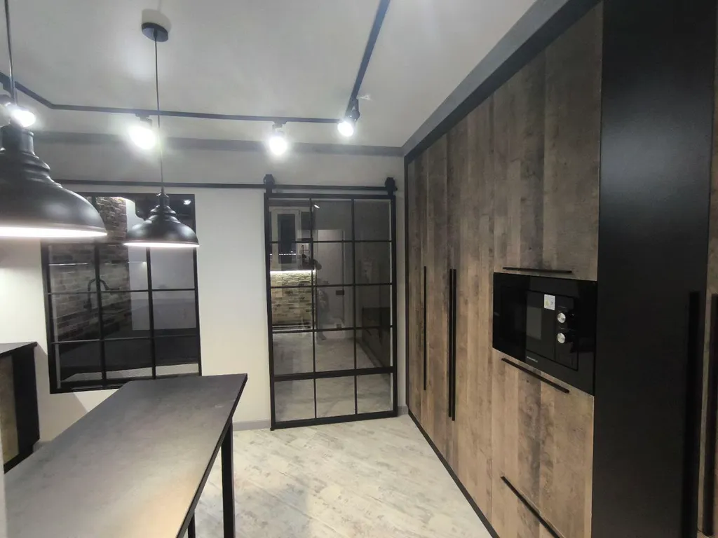 Уютная квартира с дизайнерским ремонтом в стиле Лофт