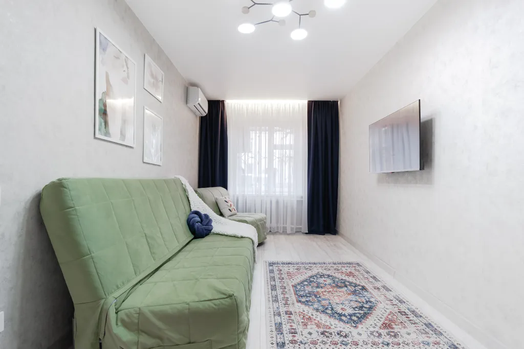 Просторная 2-комнатная квартира с дизайнерским ремонтом