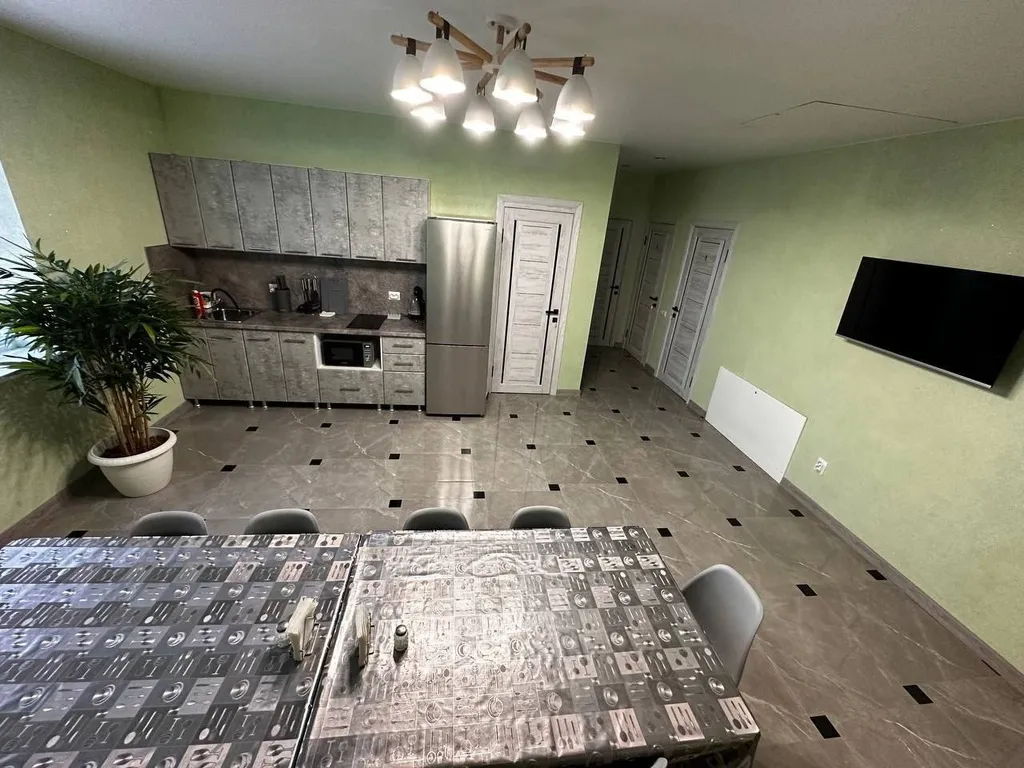 Дом с сауной и бассейном