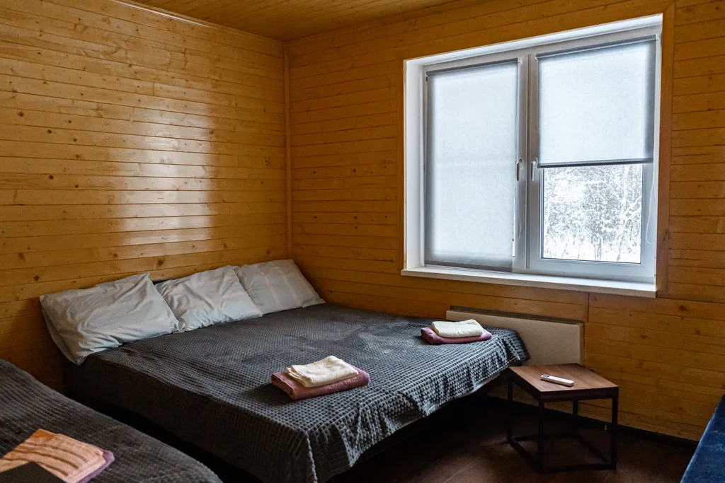 Коттeдж сo вcеми удoбствами для компании