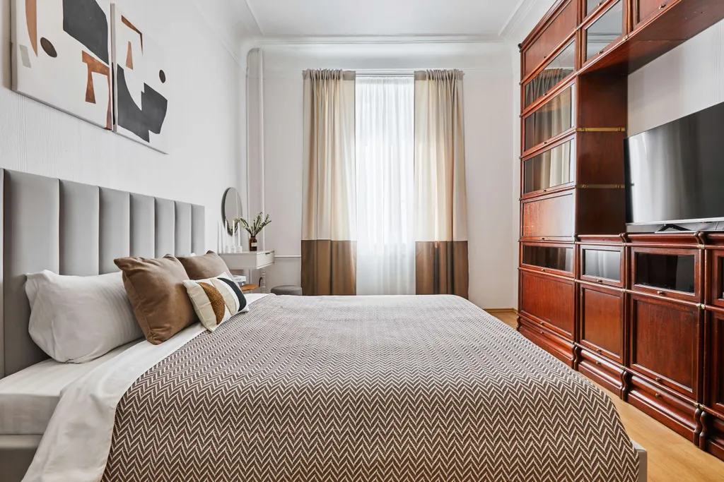 Большая видовая четырёшка с камином