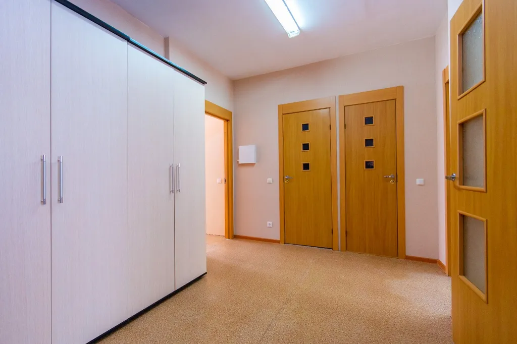 Просторная трехкомнатная квартира с видом на горы