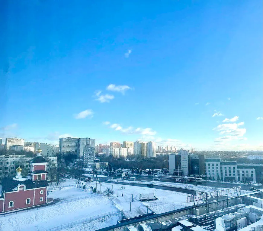 Современная студия в доме ТЦ Галерея