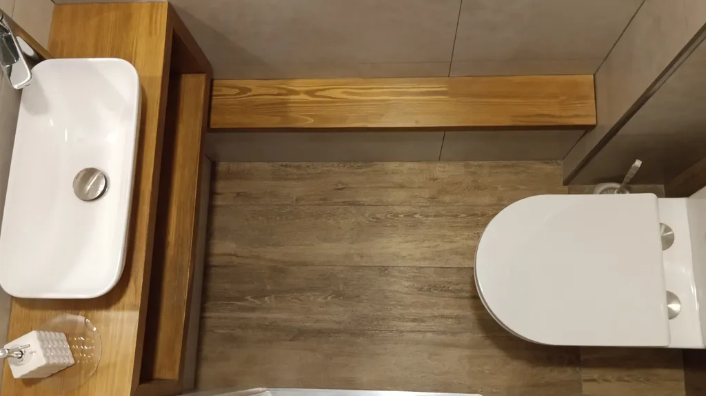 Новый дом у театра в историческом центре