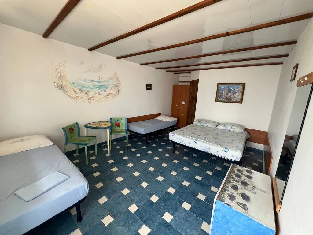 Квартира Комната — аренда посуточно в Штормовое