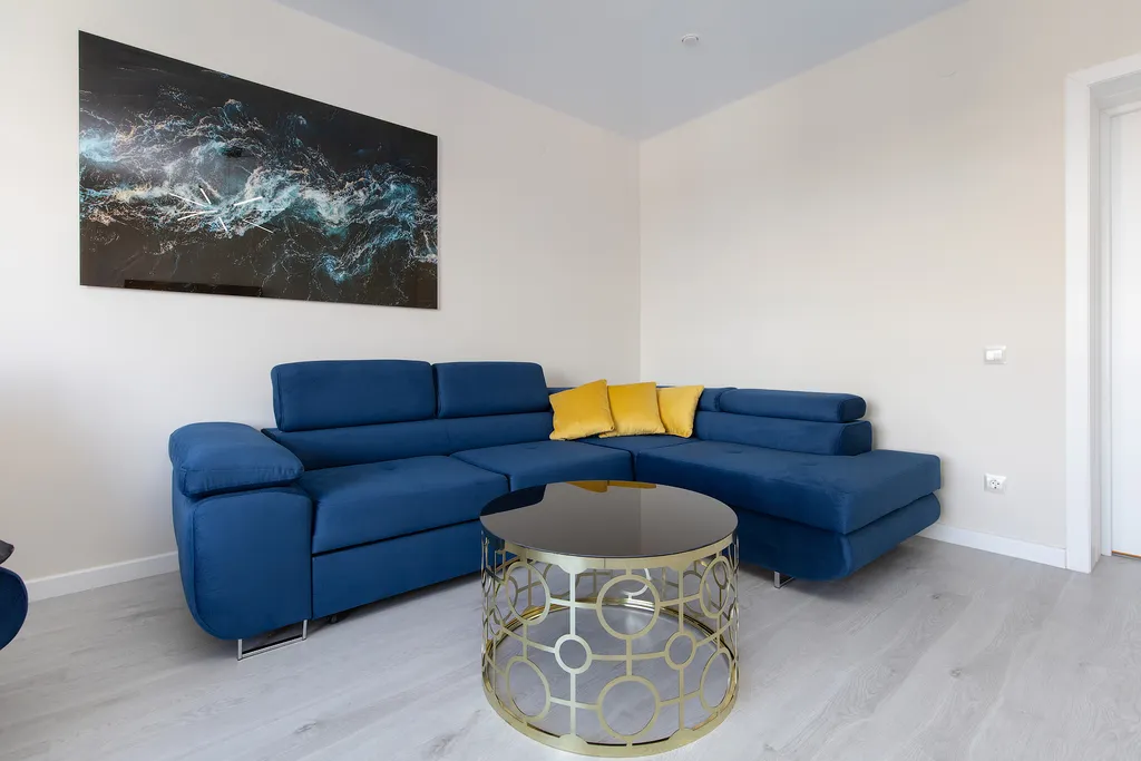 Двухкомнатная квартира у моря в центре Зеленоградска (до пляжа 300 м)