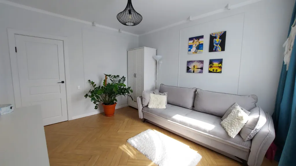 Просторная дизайнерская квартира у моря