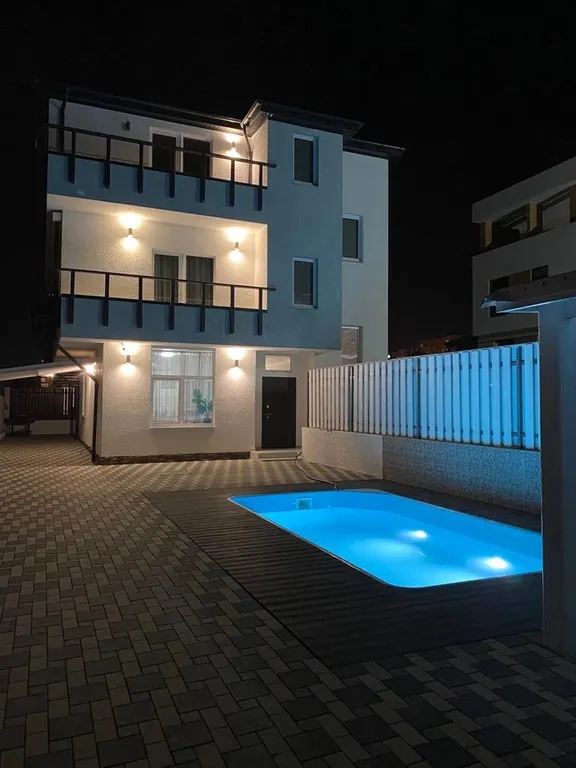 6-комнатный Дом