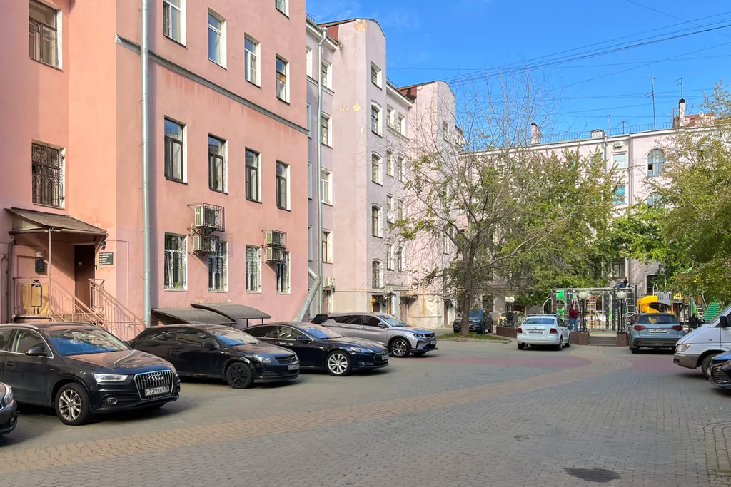 Дизайнерская квартира в центре города