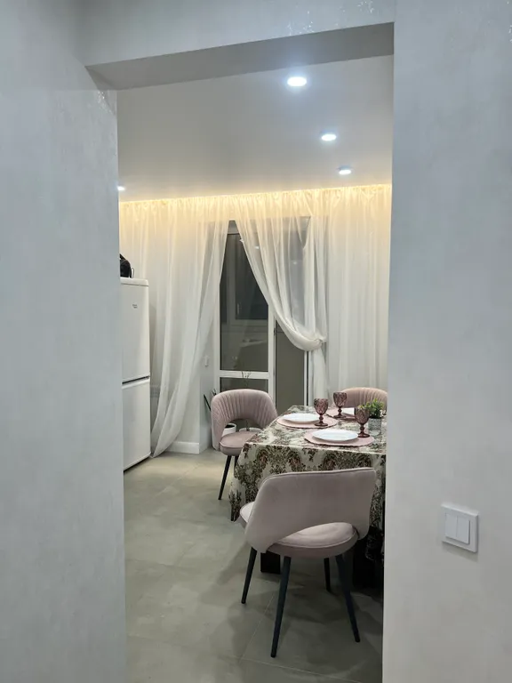 Уютная квартира возле центрального пляжа реки Волга