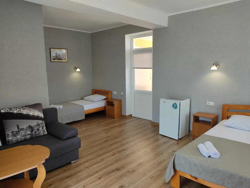 Стандартный трёхместный номер