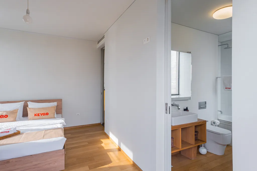 Апартаменты с видом на Каскад