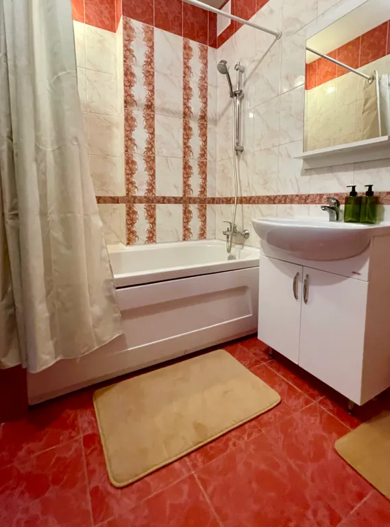 Двушка с шикарным видом на город в хорошем районе