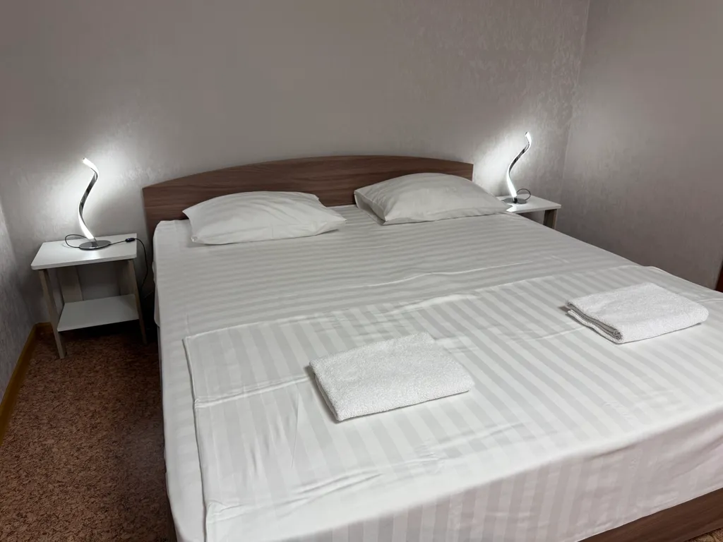 "В Гости!" на Пионерском 62 (1к квартира рядом с Ретро-Парк)