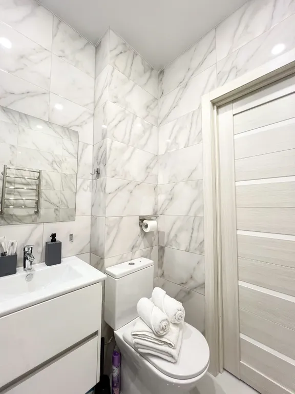 Квартира Эксклюзив Кибер с Неоновым Стилем