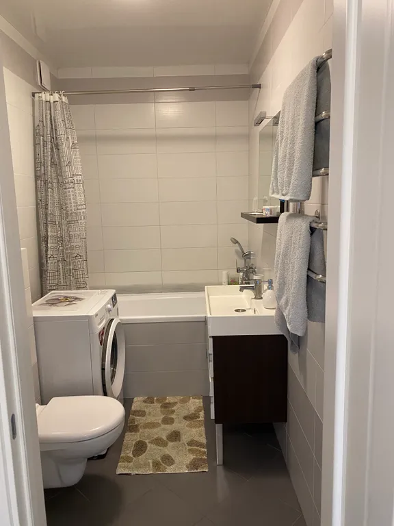 Квартира у парка и озера