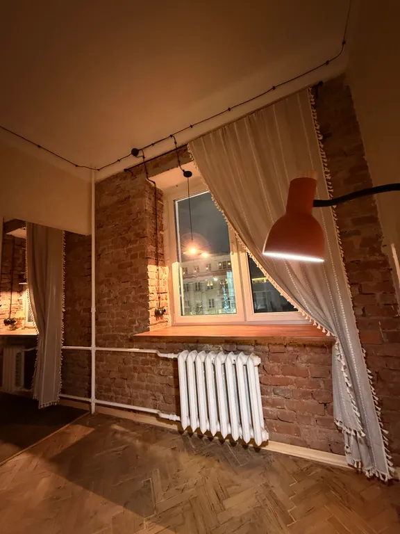 Новенькая ретро-лофт двушка в самом центре