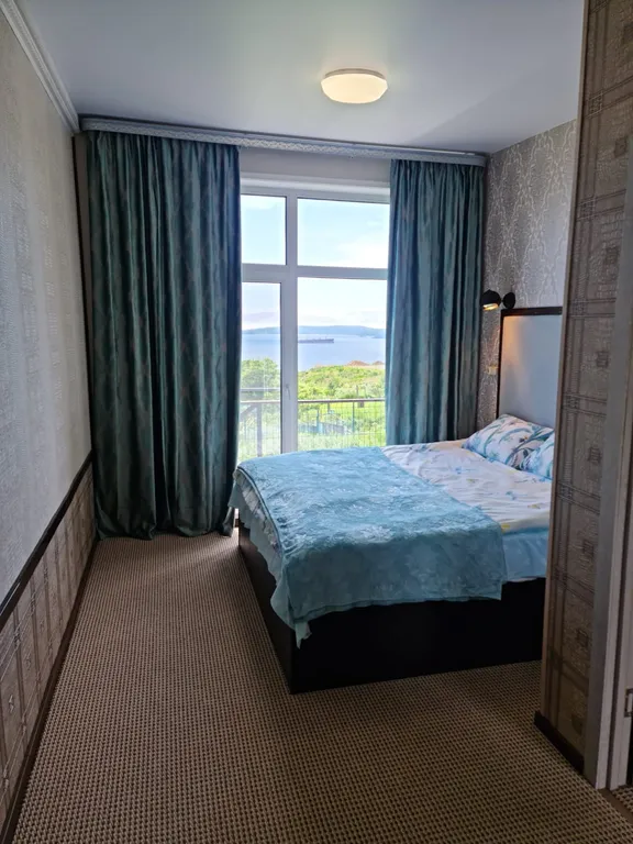 Дом Бархатная 2