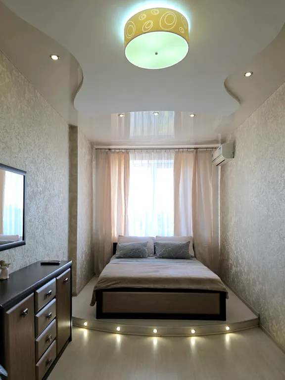 Современная в новом ЖК с водой