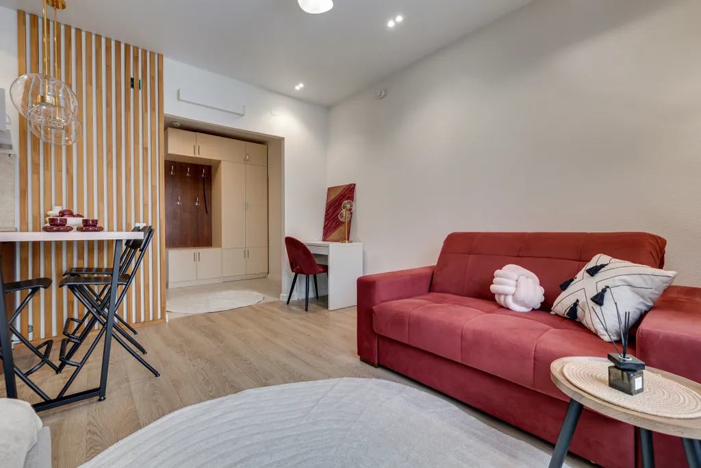 Большая уютная студия на 4х рядом с метро