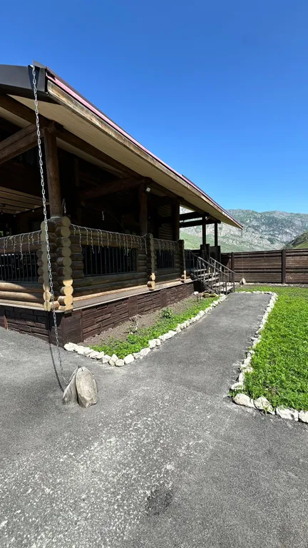 Дача из сруба в Барзикау рядом с Верхним Фиагдоном с бассейном