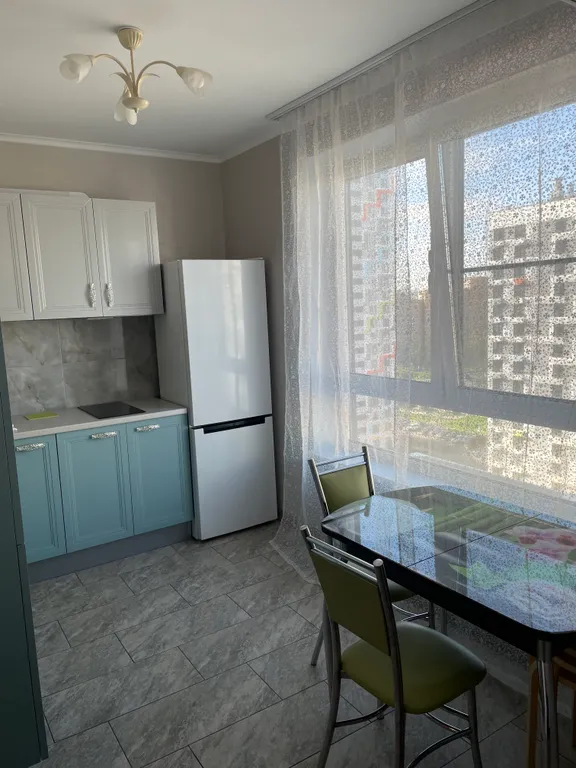 Уютная квартира в новом районе — аренда посуточно в Москва