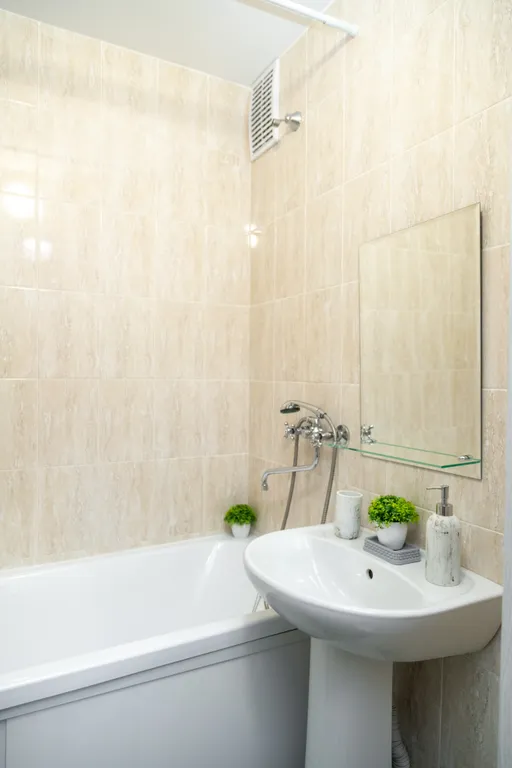 Просторная двухкомнатная квартира на берегу Енисея