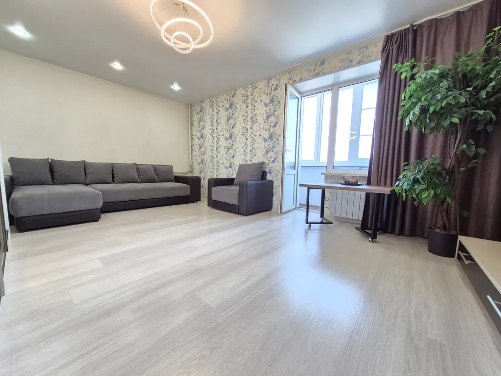 Уютная квартира в центре города — аренда посуточно в Волжский