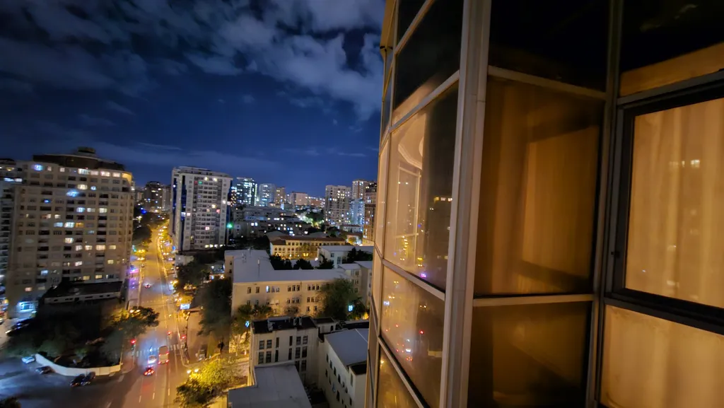 4-комнатная Квартира