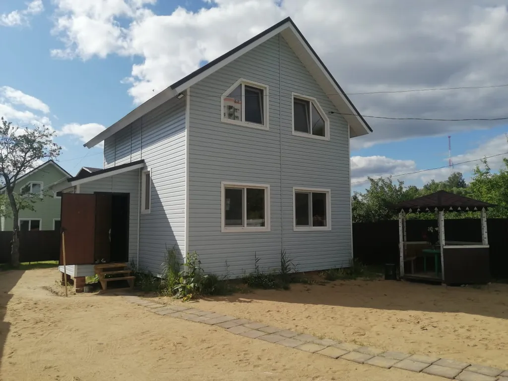 Дом напротив Ак Барс Арены