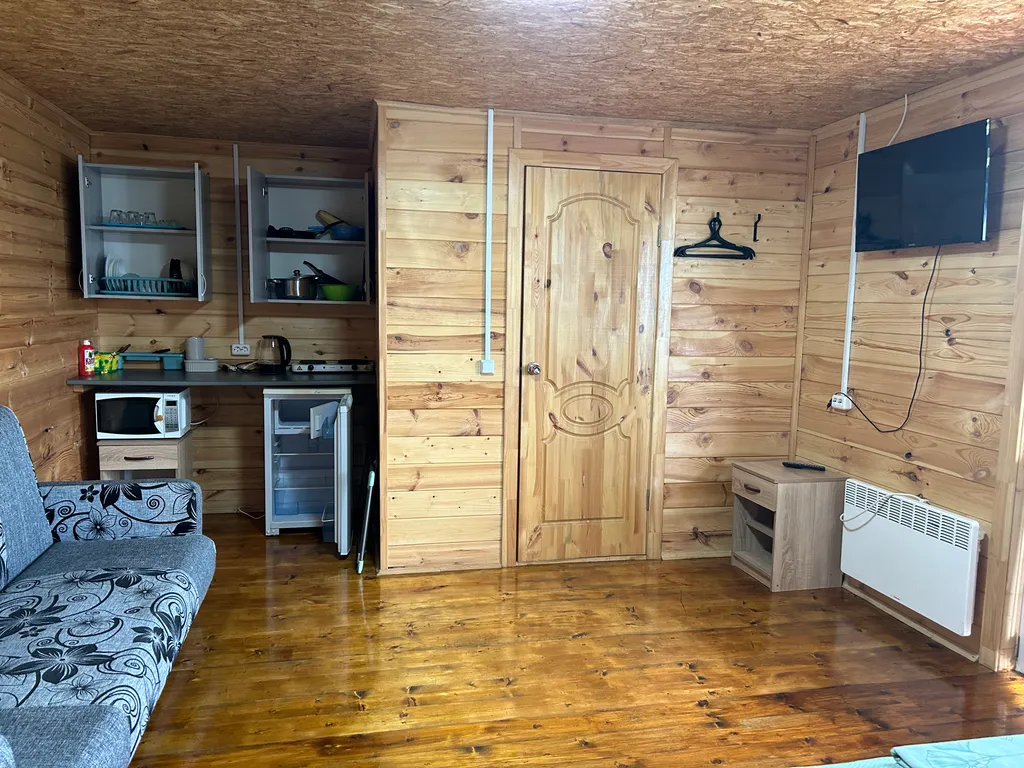 Жилье на озере Медвежьем