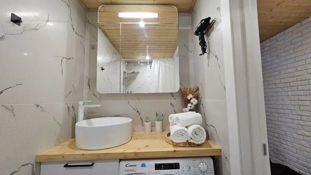 Двухуровневая студия недалеко от АГУ, АГТУ