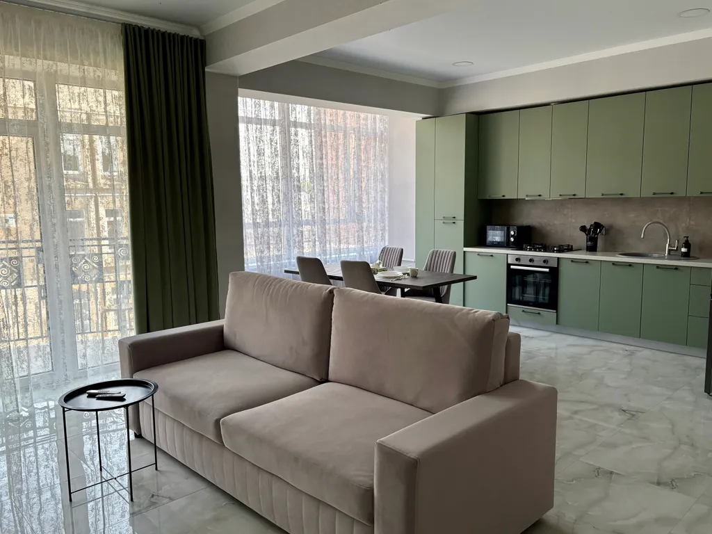 Новая комфортная квартира в центре города — аренда посуточно в Ессентуки