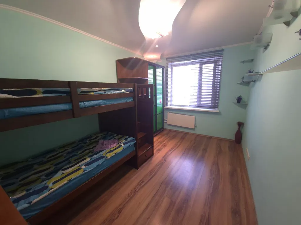 Уютная двушка рядом с центром и со станцией