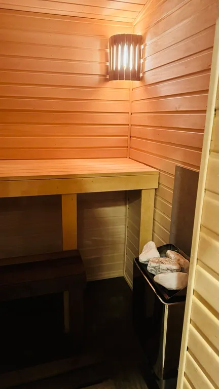 Коттедж Коттедж Гараж — Луга