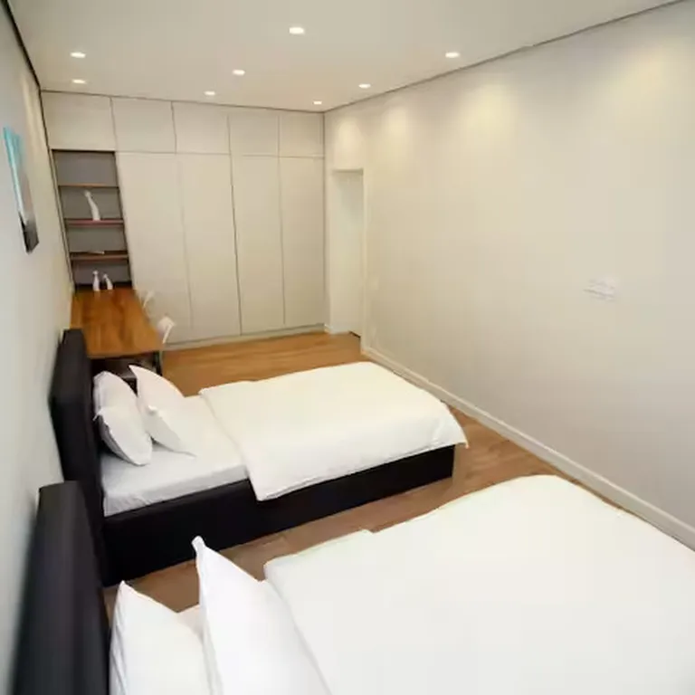 Современные апартаменты в центре города