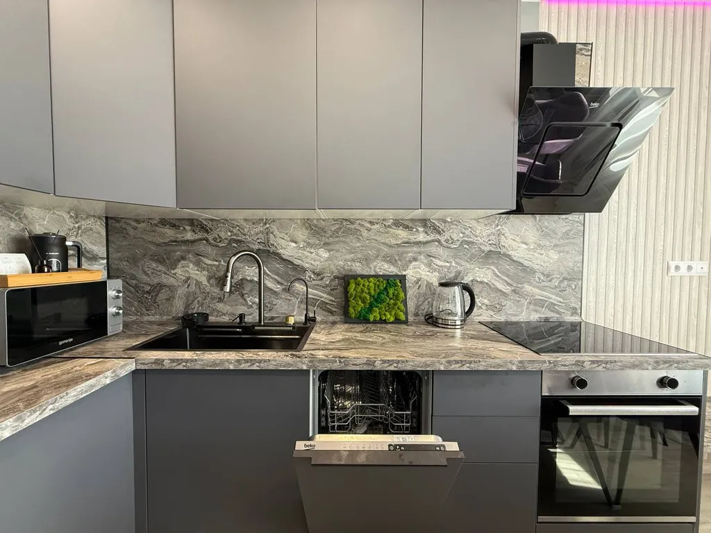 Квартира в 5 минутах пешком до Парка облаков. Парк Галицкого