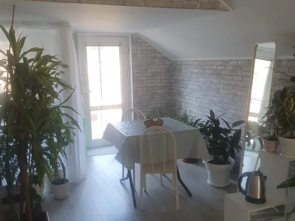 Комната в частном доме с собственной ванной комнатой