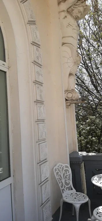 Двухкомнатная квартира в историческом центре набережной Ялты