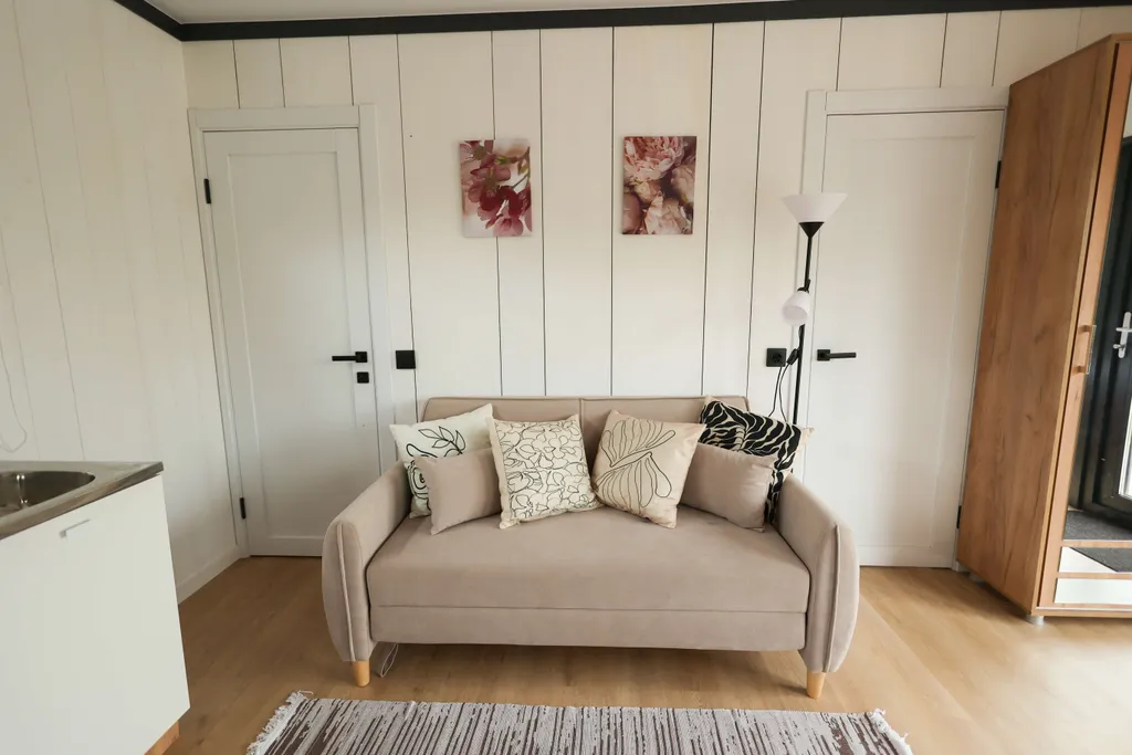 Коттедж Уютный глэмпинг для компании (6 отдельных домиков + территория) — Конаково