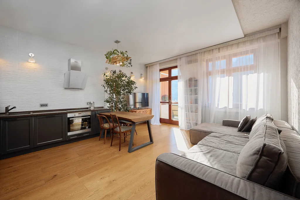 Стильный апартамент с видом на горы