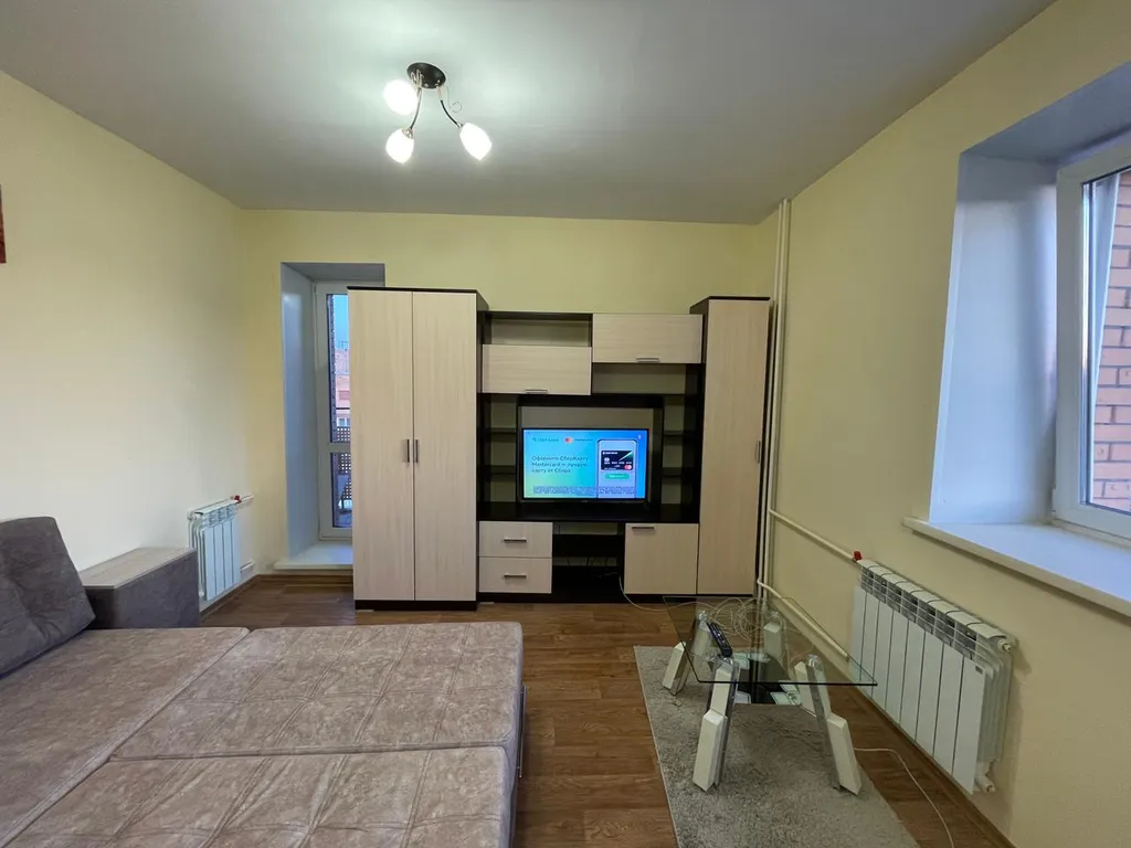 Хорошая большая квартира в Октябрьском р-не рядом СФУ