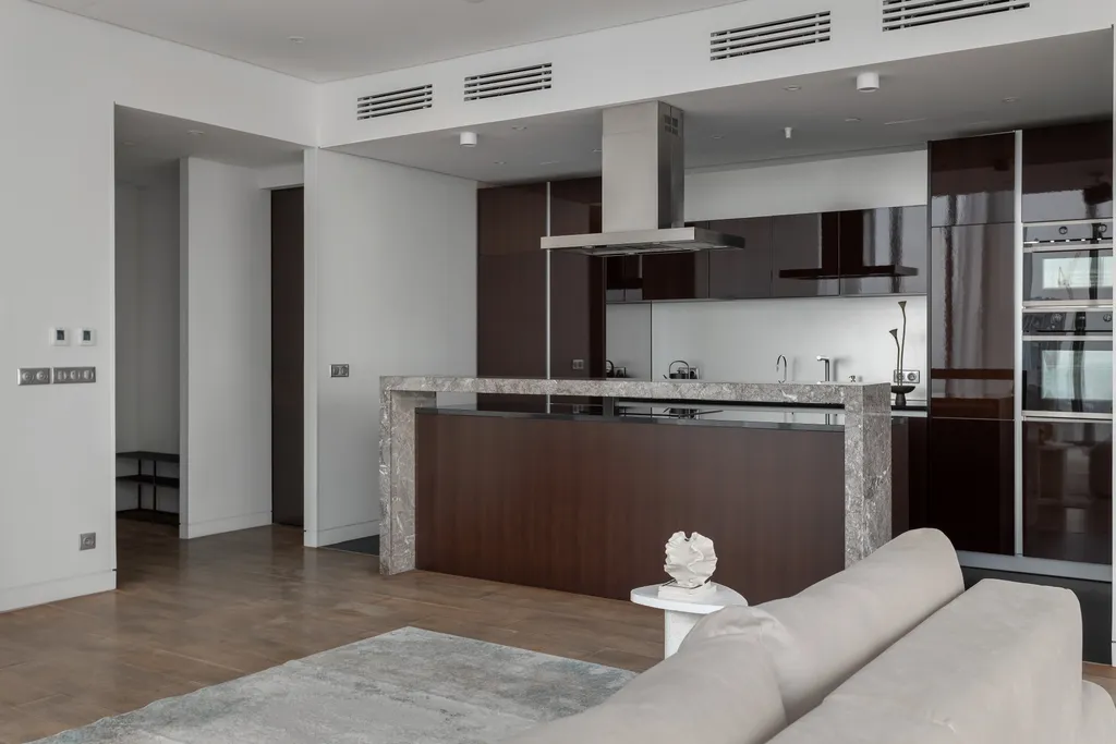 Roomley Panoramic Apartment