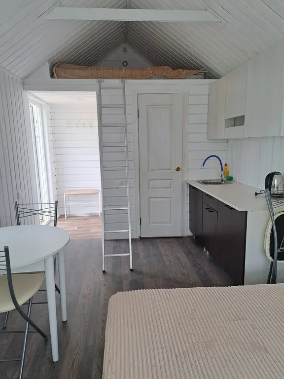 Синий домик