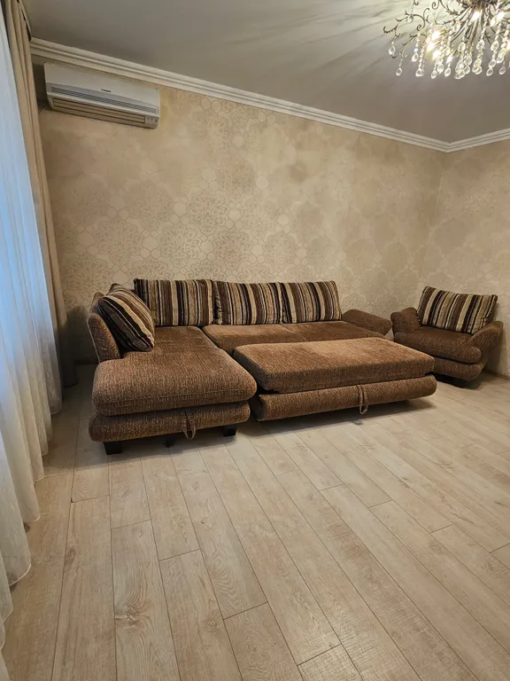 Апартамент Подсолнухи