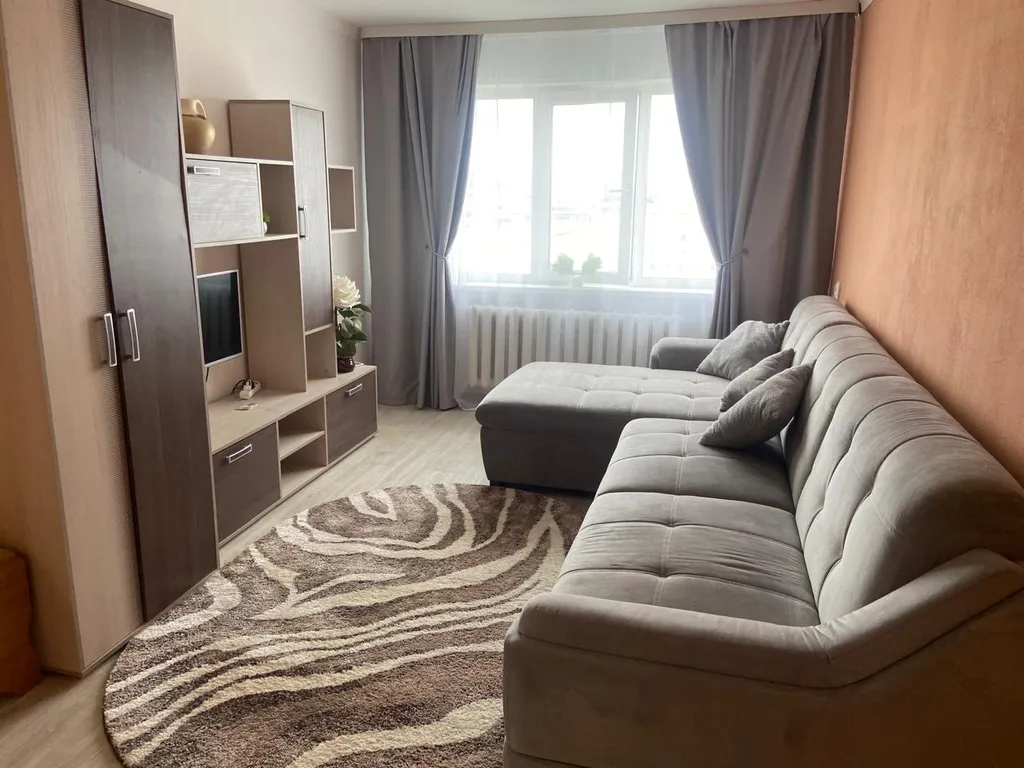 Хорошая квартира с видом на город — аренда посуточно в Магадан