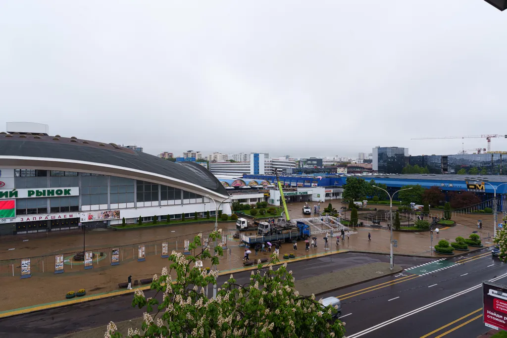 Квартира Апартаменты с видом на Комаровский рынок в центре города — Минск